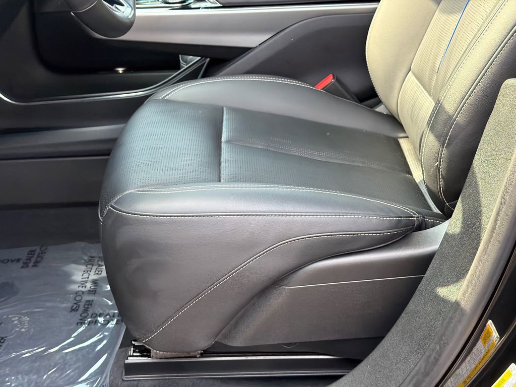 Used 2024 Cadillac Lyriq Sport RWD image 18