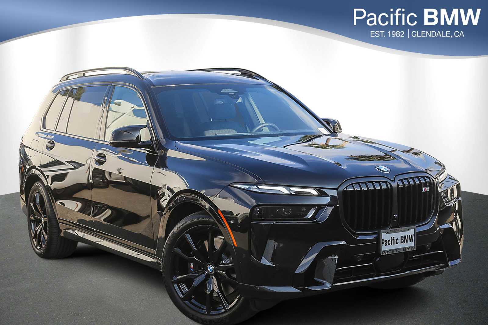 Used 2026 BMW X7 M60i w/ Climate Comfort Package image 1