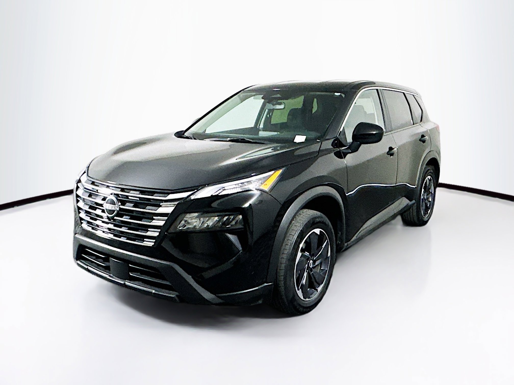 Used 2024 Nissan Rogue SV image 3