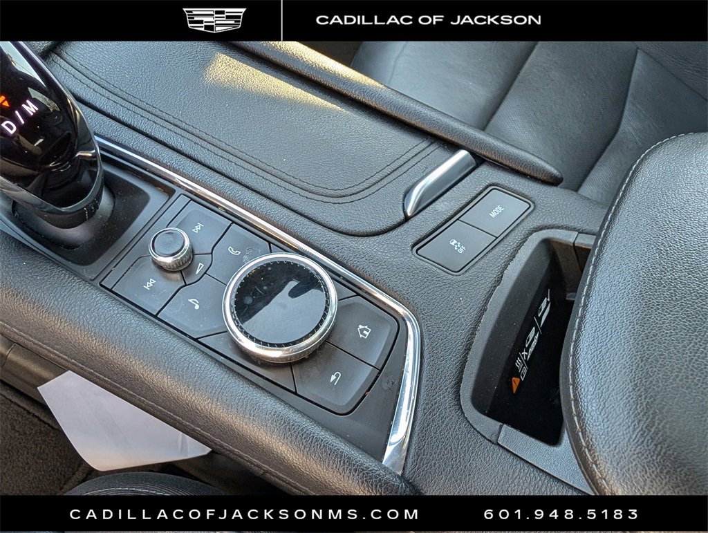 Used 2022 Cadillac XT6 Premium Luxury image 15