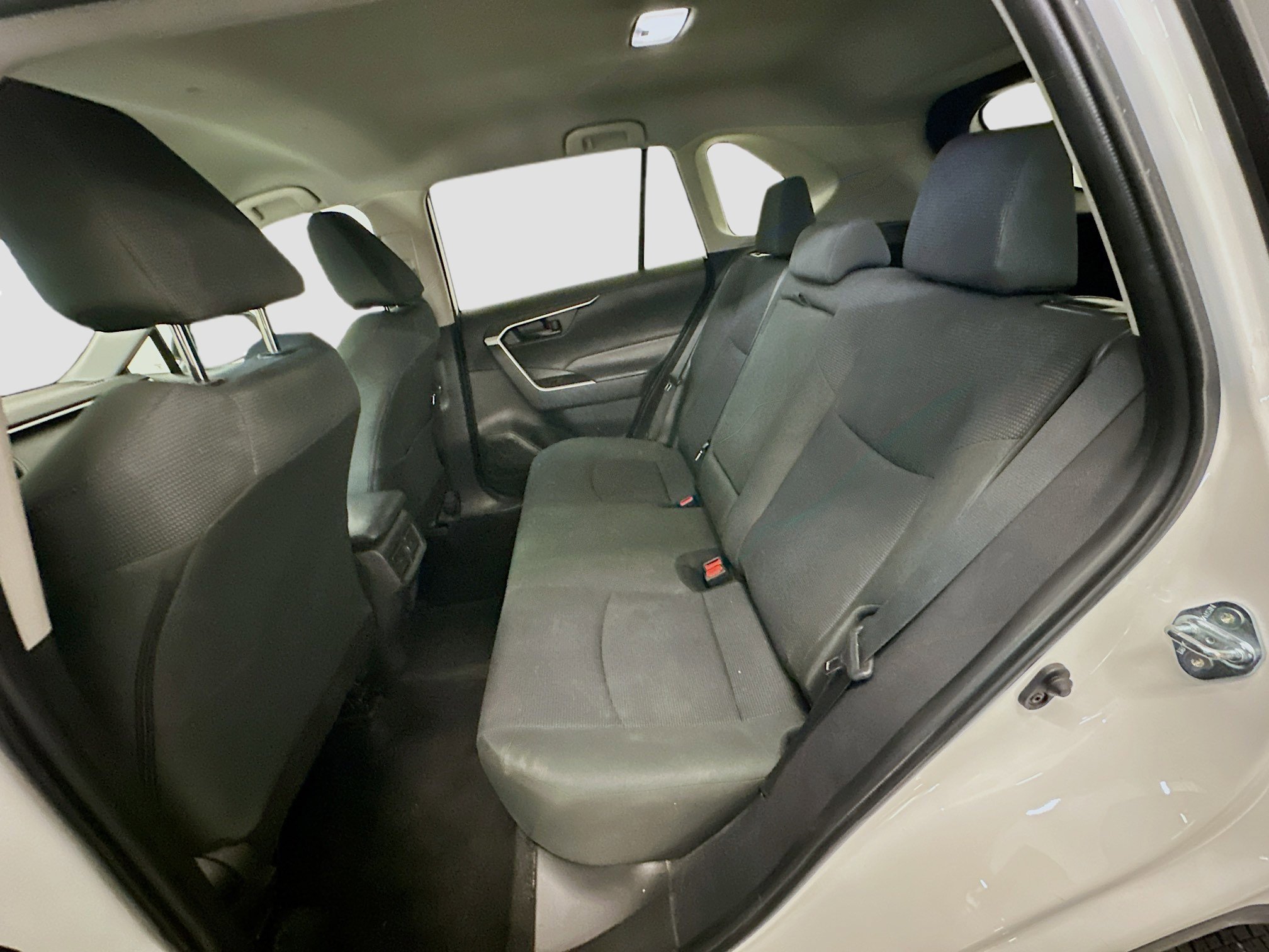 Used 2025 Toyota RAV4 LE image 29