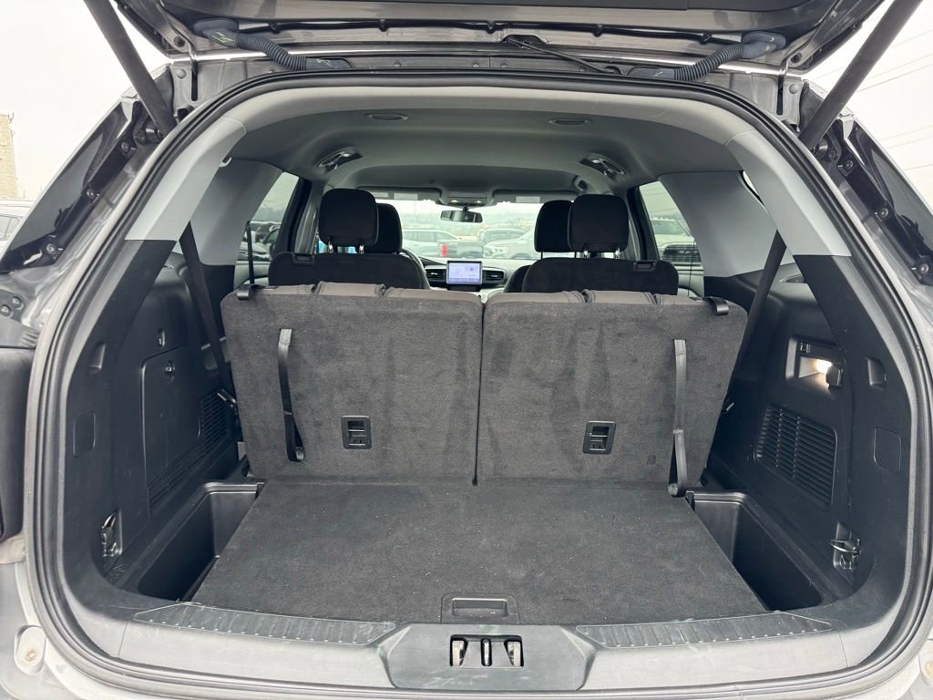 Used 2022 Ford Explorer XLT image 29