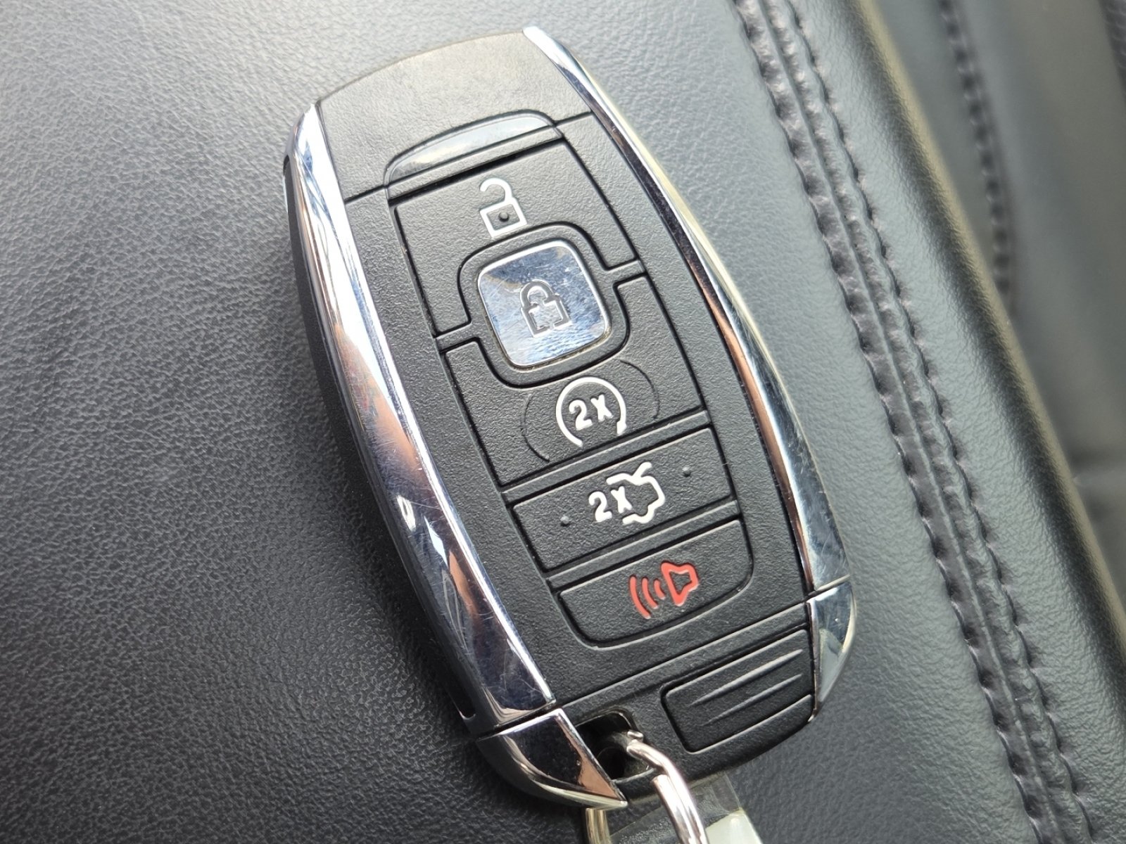 Used 2017 Lincoln MKC Reserve FWD image 41