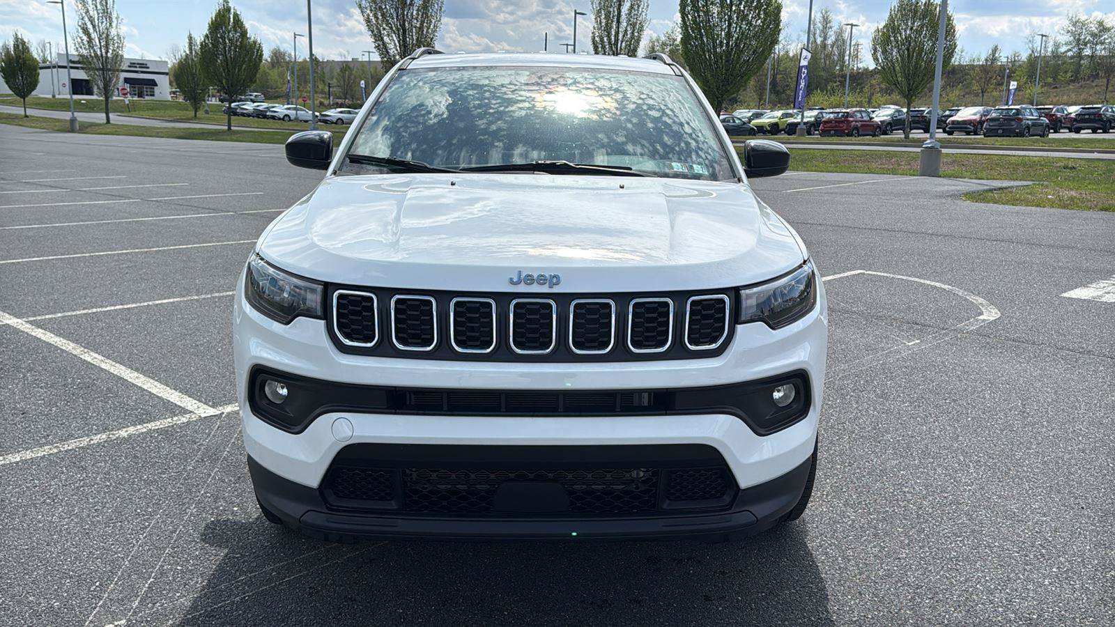 Used 2024 Jeep Compass Latitude AWD/4WD image 15