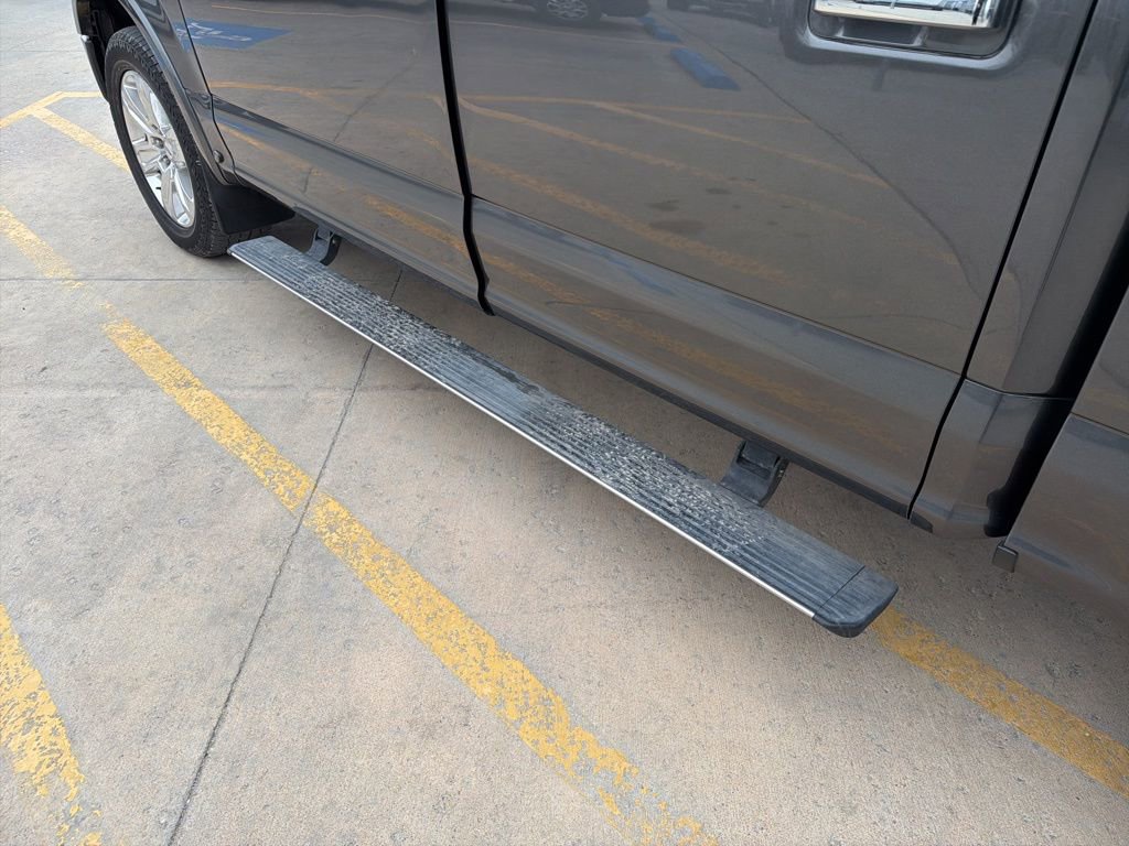Used 2018 Ford F150 Platinum w/ Equipment Group 701A Luxury image 12
