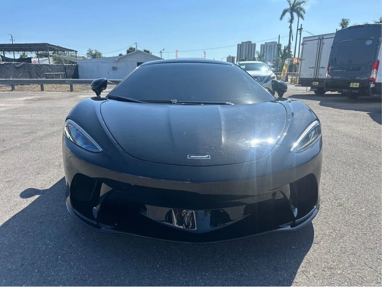 Used 2023 McLaren GT RWD image 2