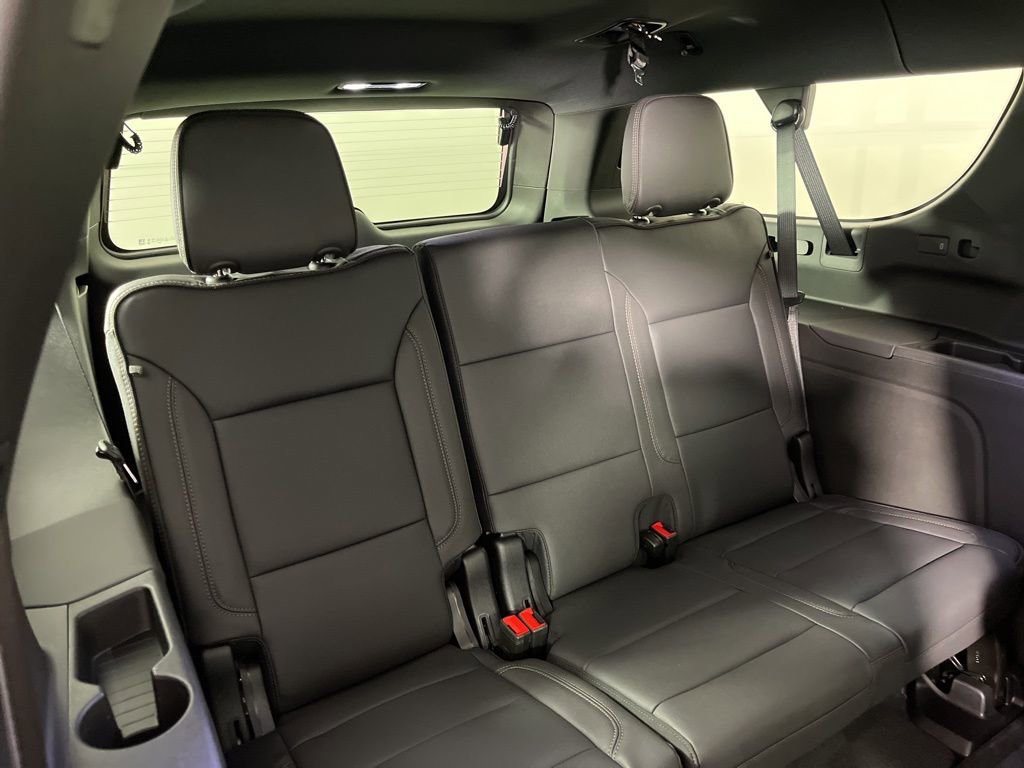 New 2026 Chevrolet Suburban High Country image 11