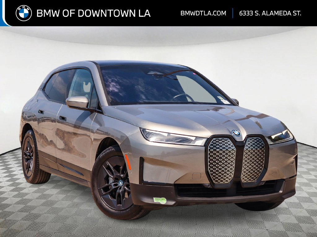 Used 2023 BMW iX xDrive50 AWD/4WD image 1
