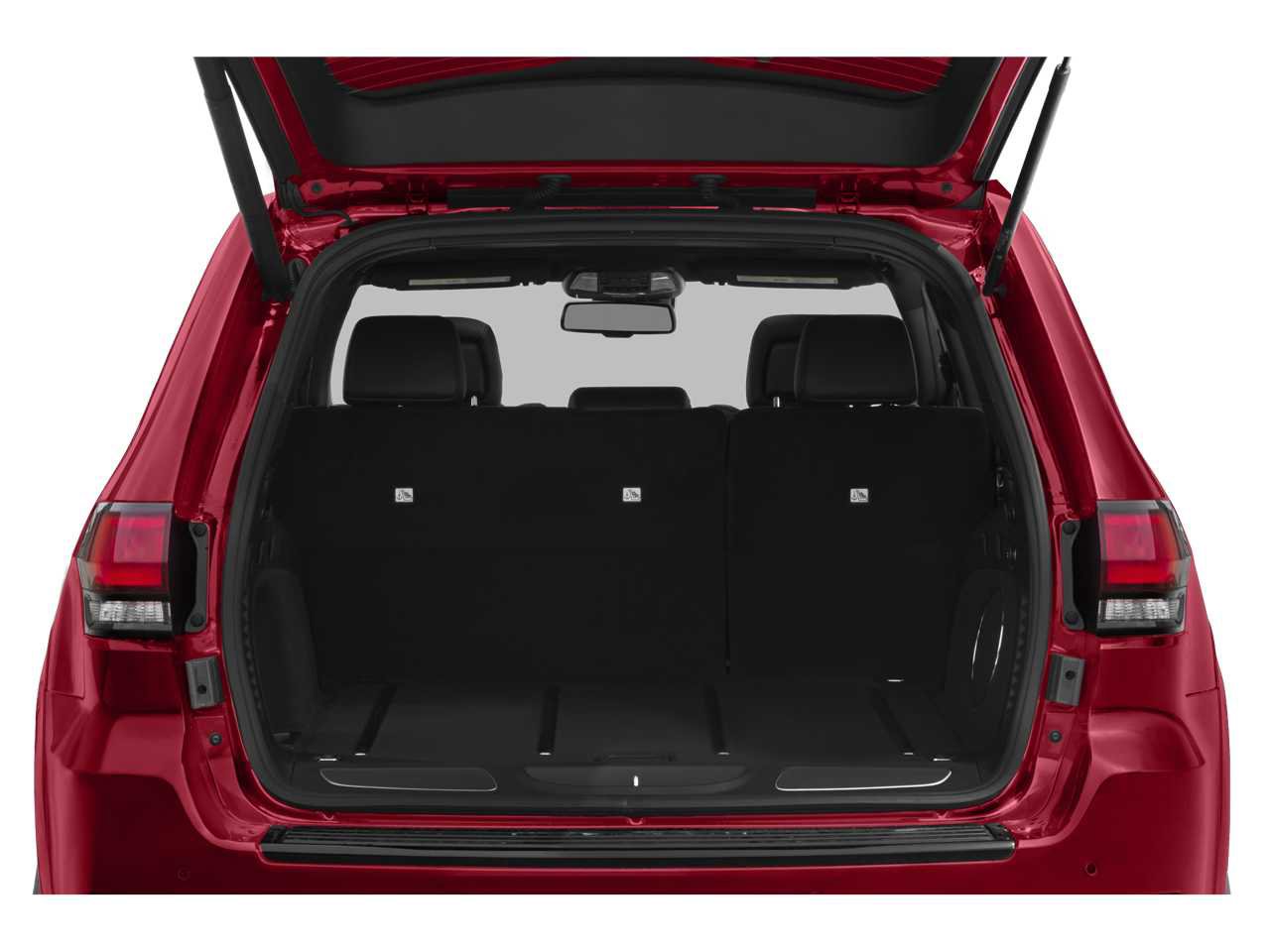 Used 2015 Jeep Grand Cherokee SRT image 13