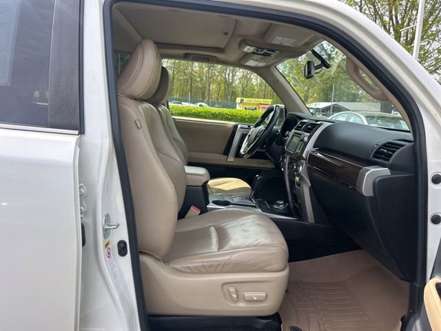 Used 2015 Toyota 4Runner Limited image 16