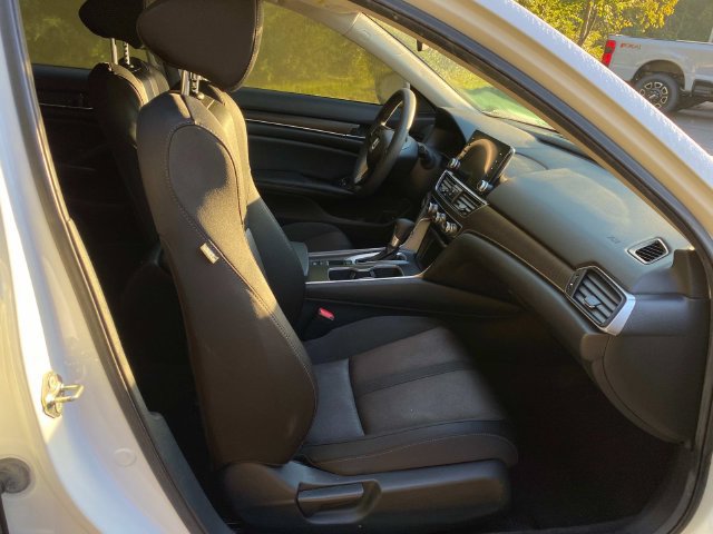 Used 2019 Honda Accord EX image 33