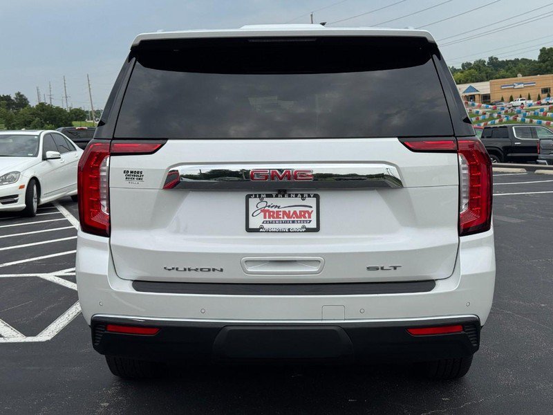 Used 2023 GMC Yukon XL SLT w/ SLT Premium Package AWD/4WD image 4