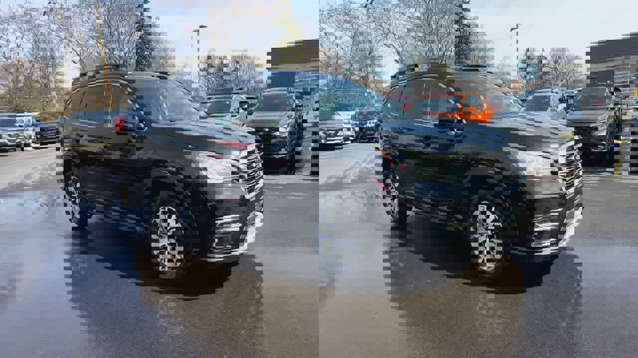 Used 2019 Subaru Ascent Premium image 2