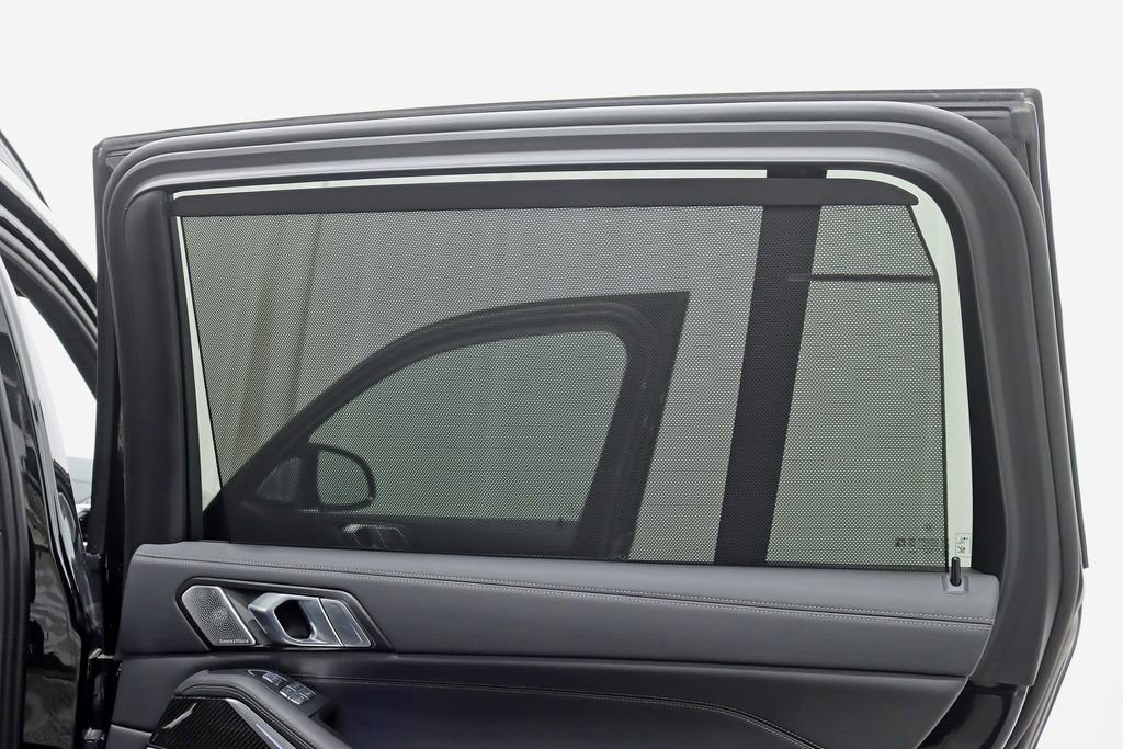 Used 2024 BMW X7 M60i w/ Executive Package image 46