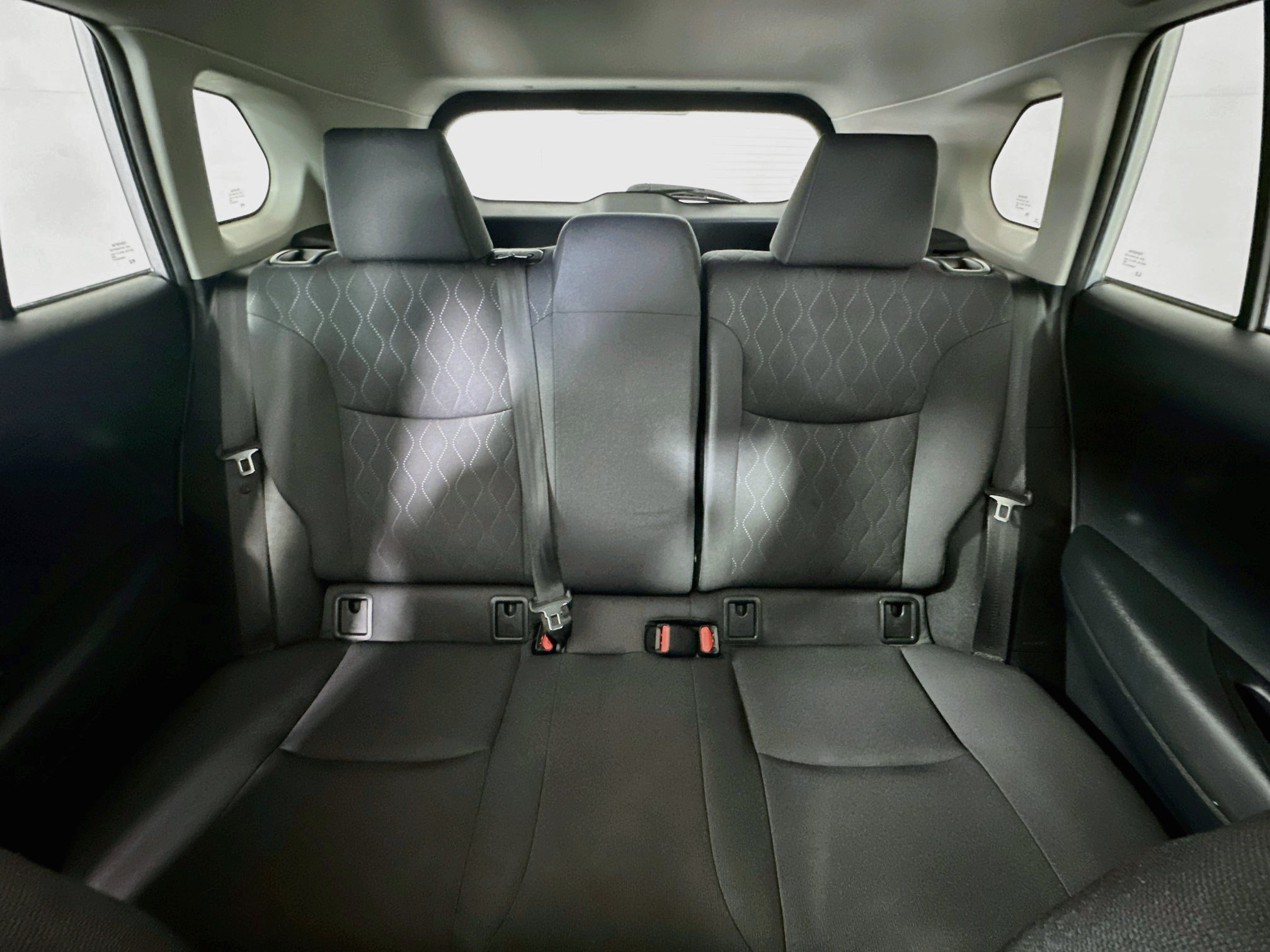 Certified 2024 Toyota Corolla Cross LE w/ Moonroof Package FWD image 30