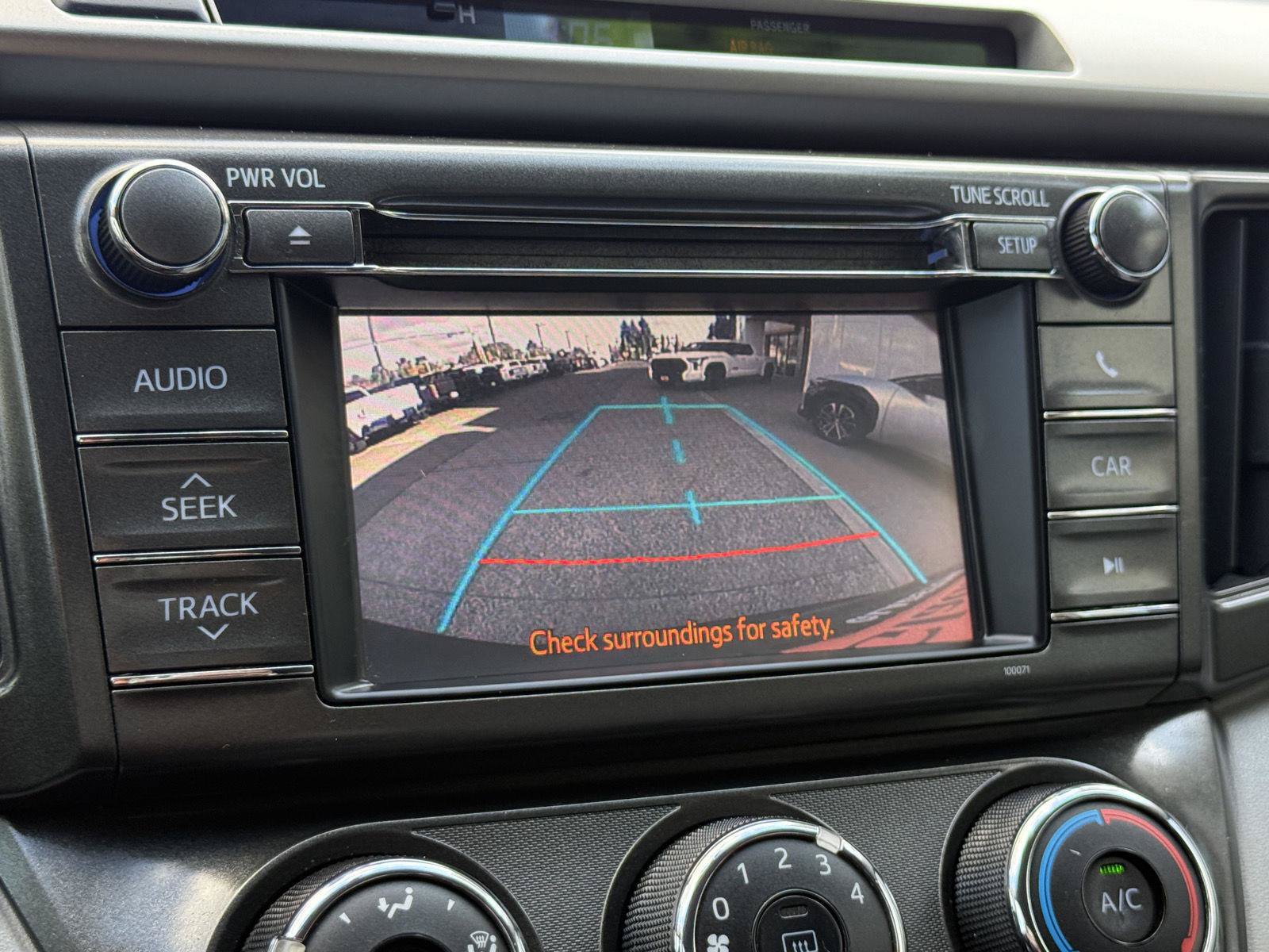 Used 2013 Toyota RAV4 LE FWD image 28