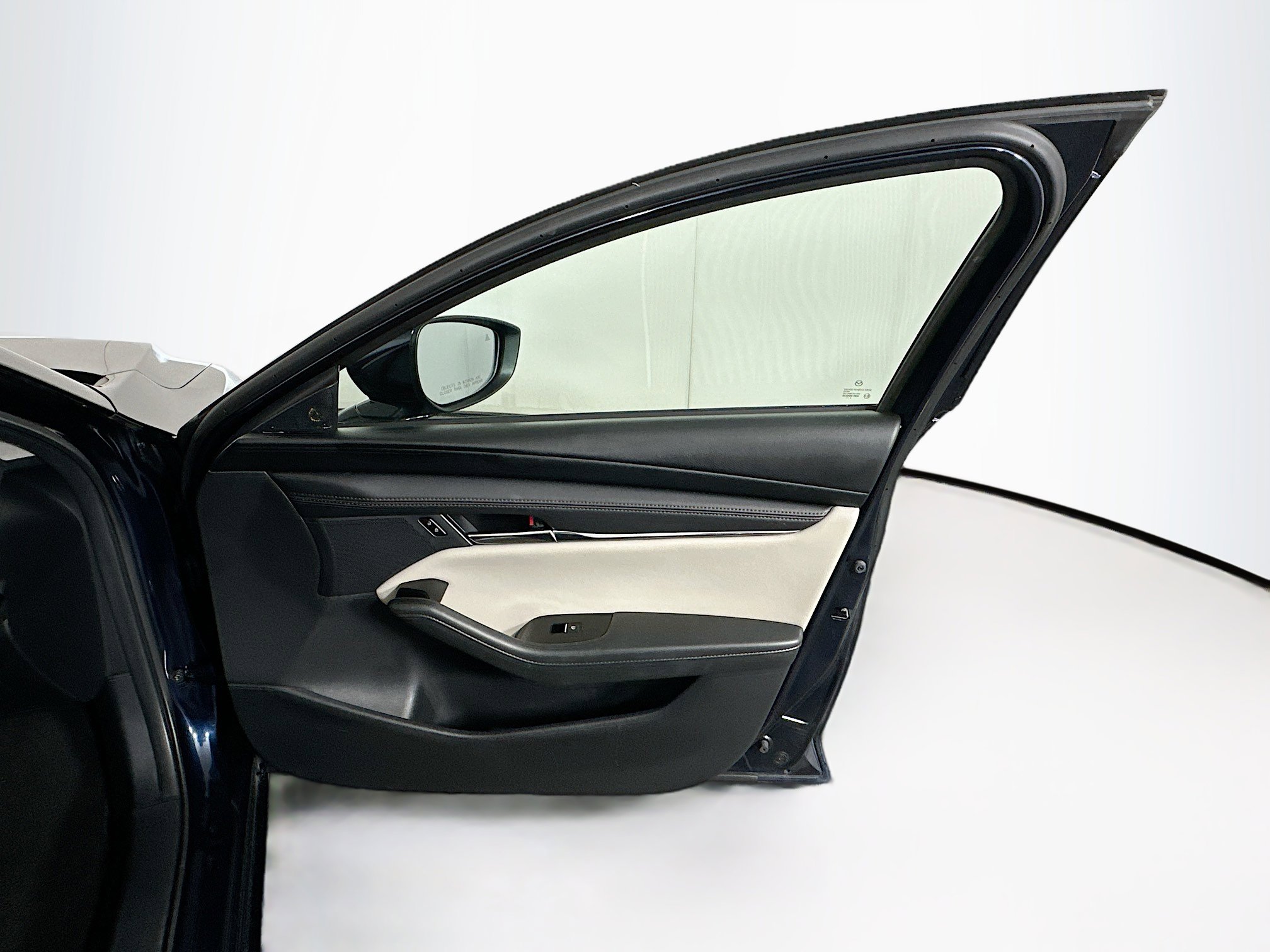 Used 2025 MAZDA MAZDA3 s image 29