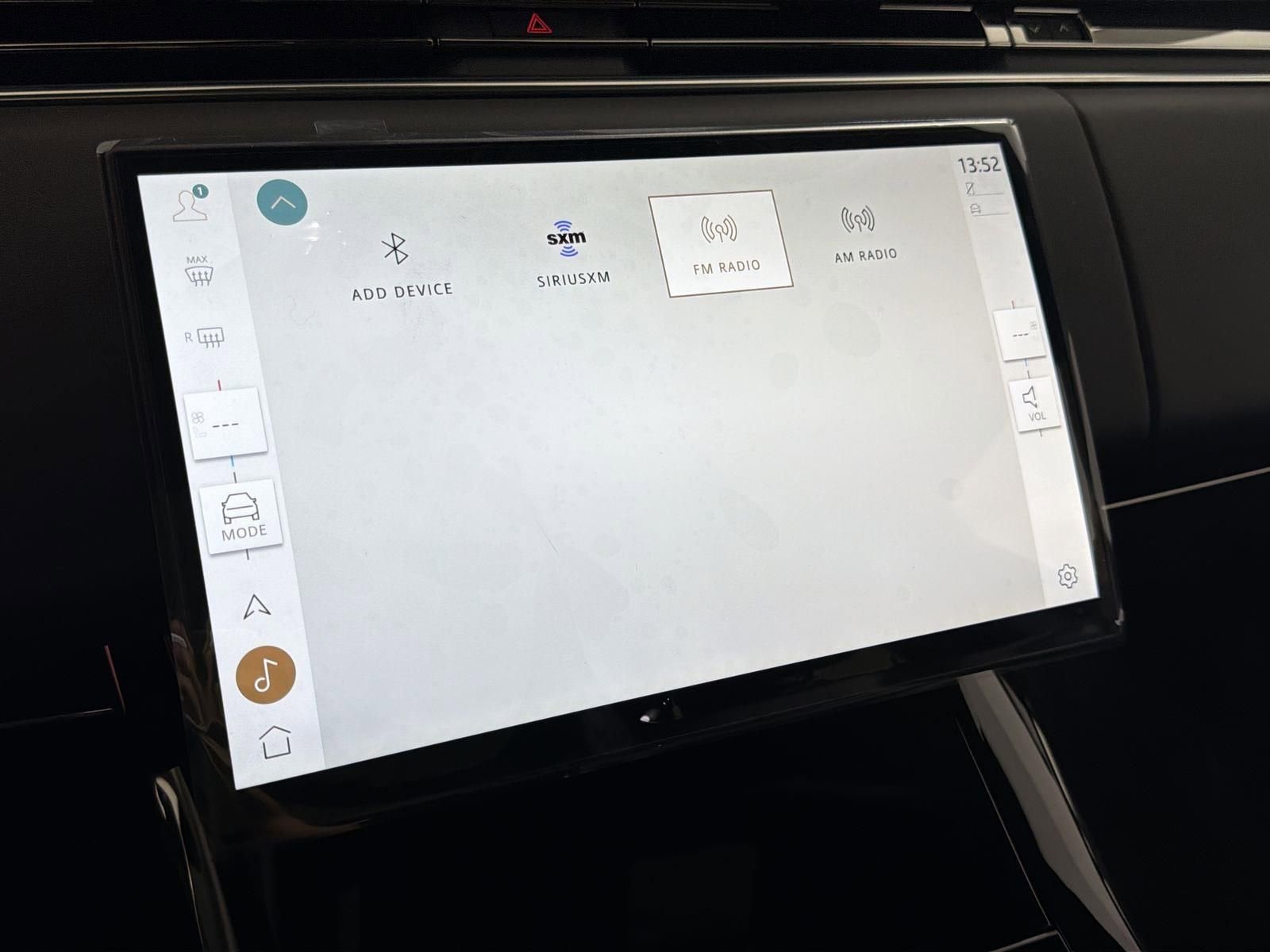 New 2026 Land Rover Range Rover Sport SE image 18