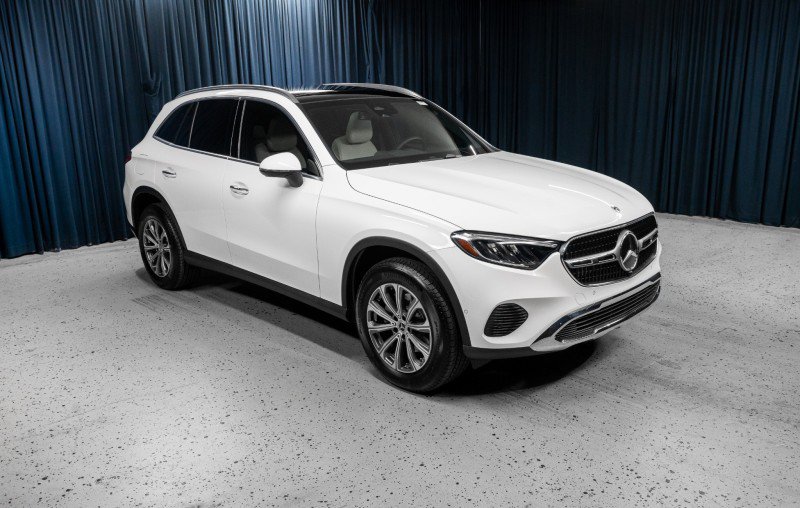Certified 2026 Mercedes-Benz GLC 300 4MATIC image 3