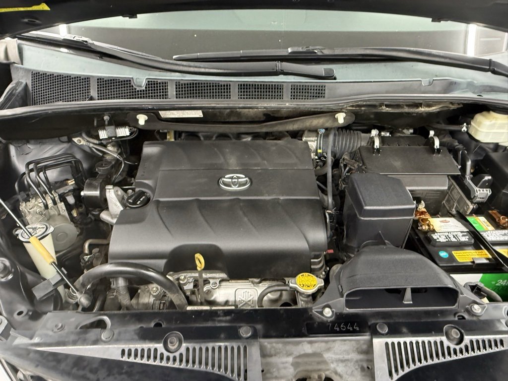Used 2015 Toyota Sienna SE Premium image 35
