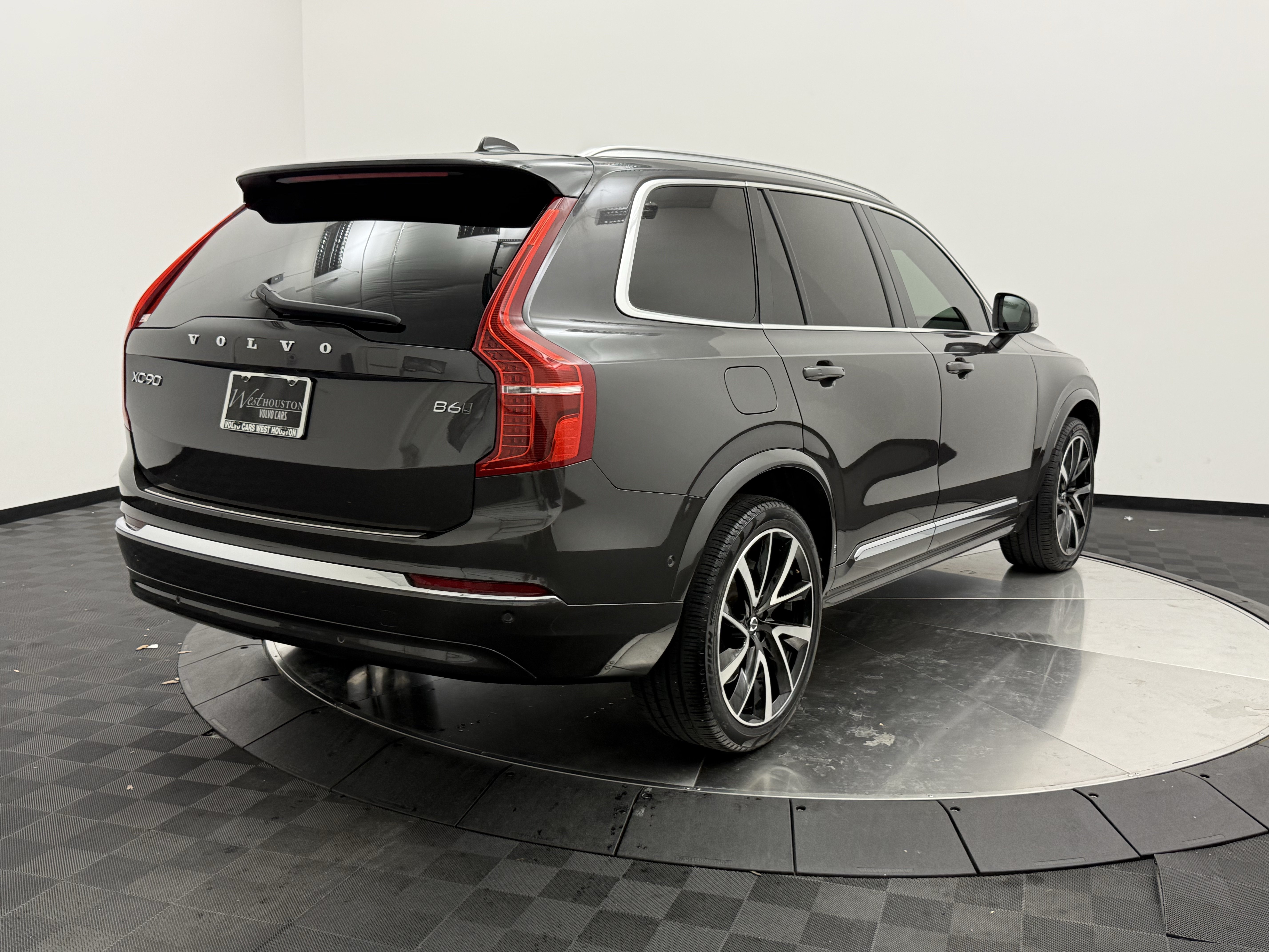 Used 2023 Volvo XC90 B6 Plus w/ Protection Package Premier AWD/4WD image 8