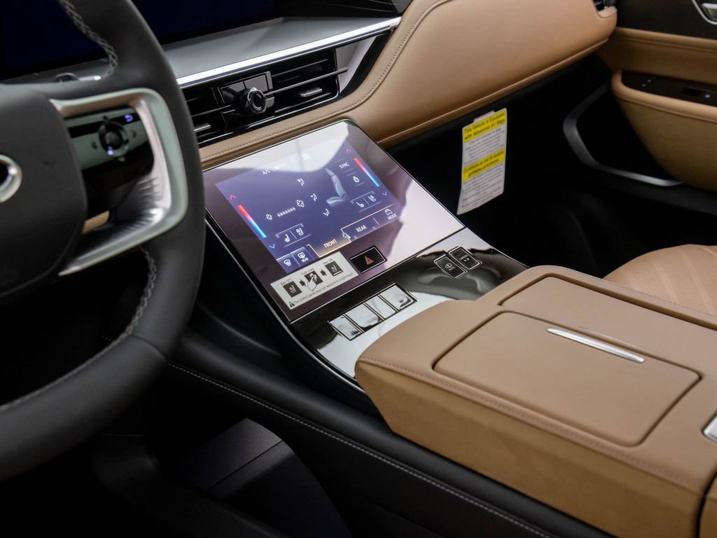 New 2026 INFINITI QX80 Luxe w/ Cargo Package image 11