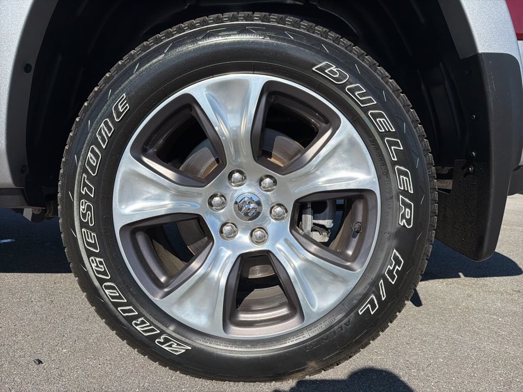 Used 2019 RAM 1500 Laramie AWD/4WD image 14