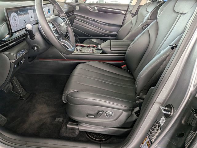 Used 2025 Genesis GV80 2.5T AWD/4WD image 11