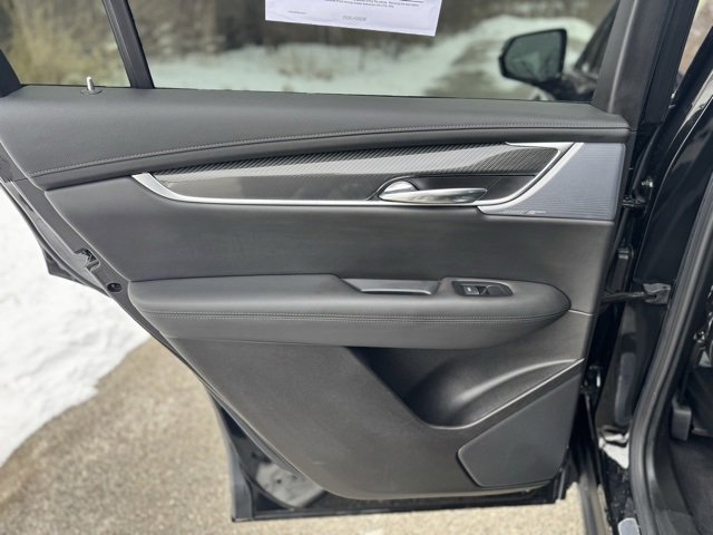 Used 2024 Cadillac XT6 Sport w/ Technology Package image 15