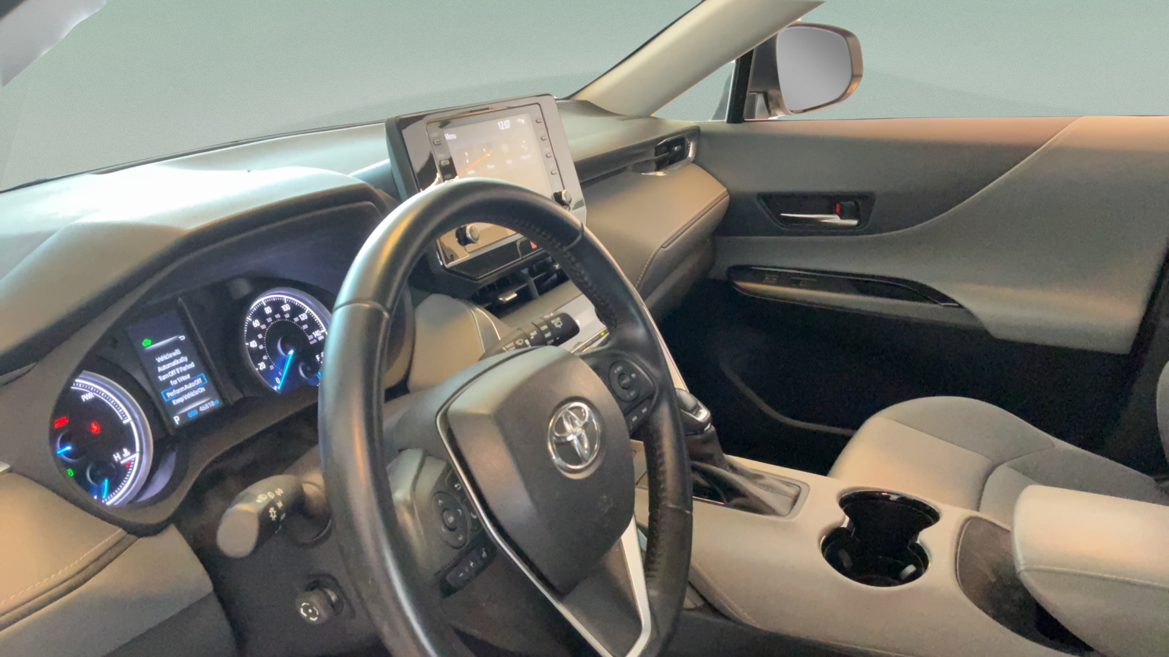 Used 2021 Toyota Venza LE AWD/4WD image 21