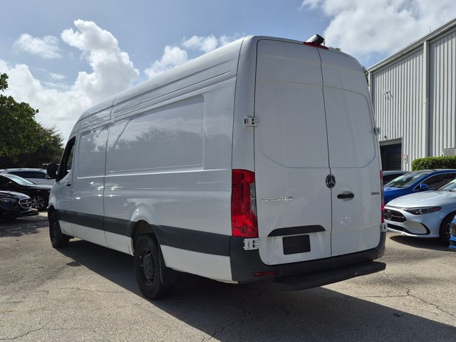 Used 2024 Mercedes-Benz Sprinter 2500 image 7