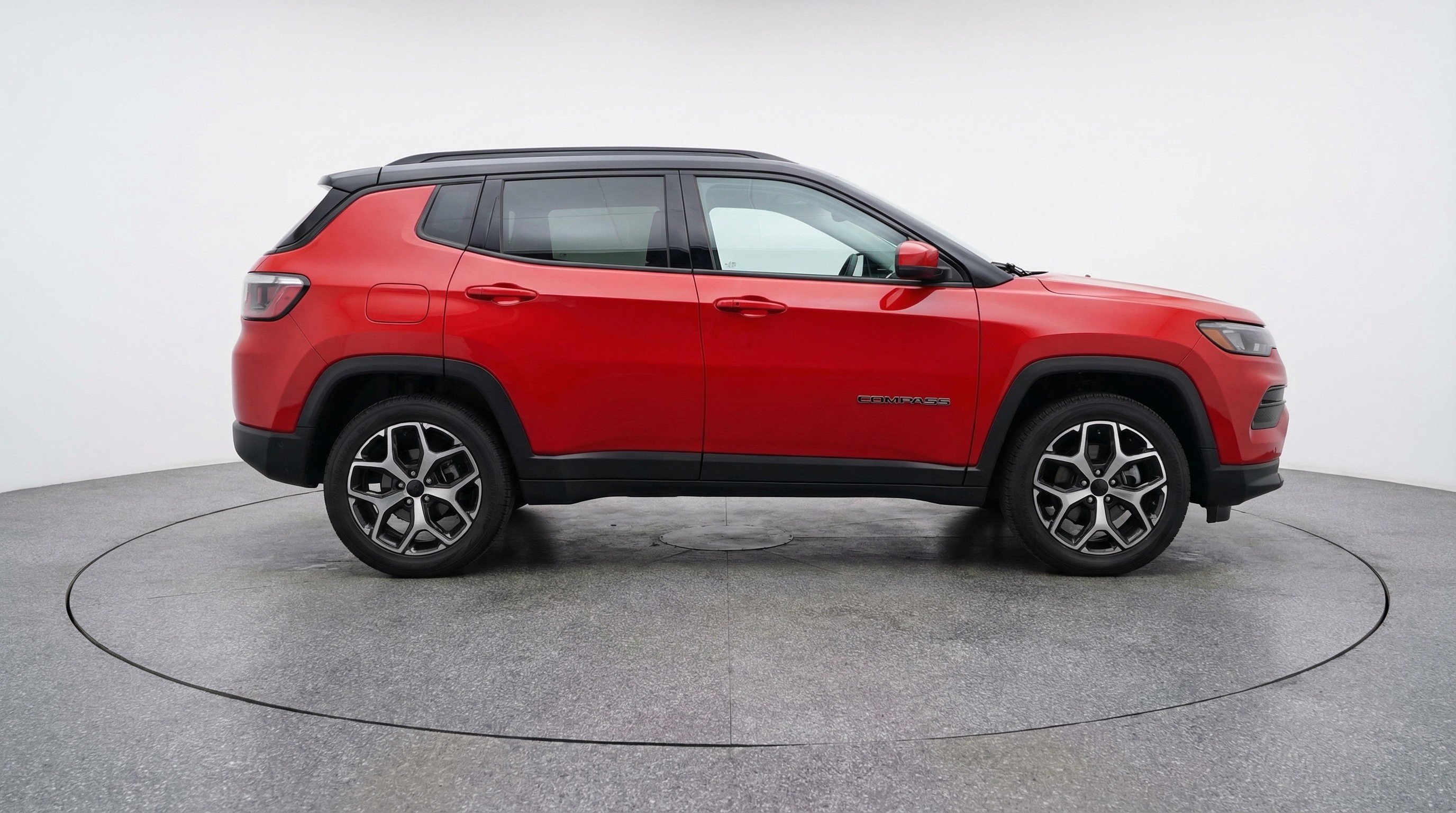 Used 2025 Jeep Compass Limited image 11