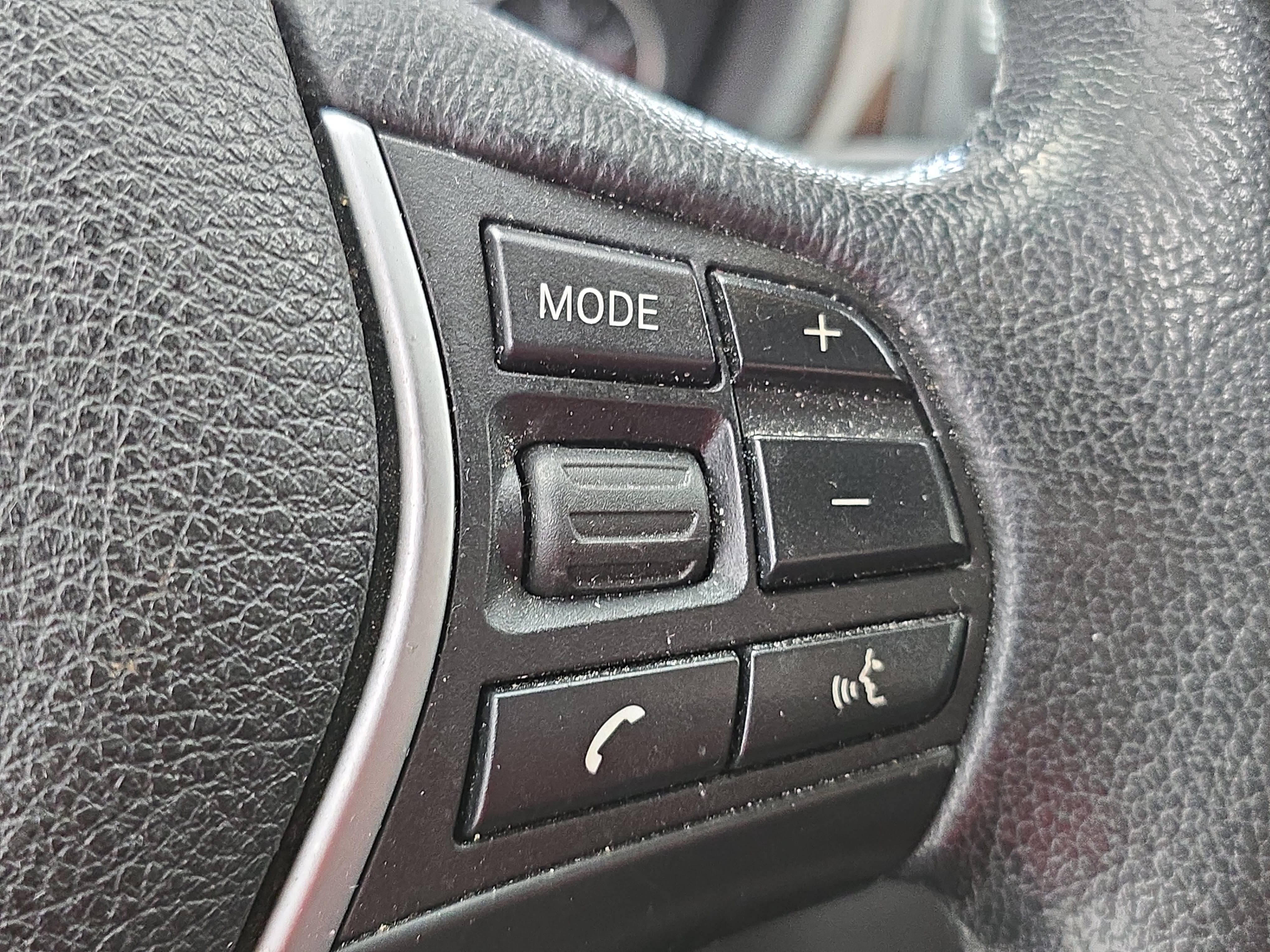 Used 2015 BMW 328i xDrive Sedan AWD/4WD image 17