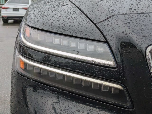 Used 2025 Genesis GV80 2.5T Standard AWD/4WD image 10