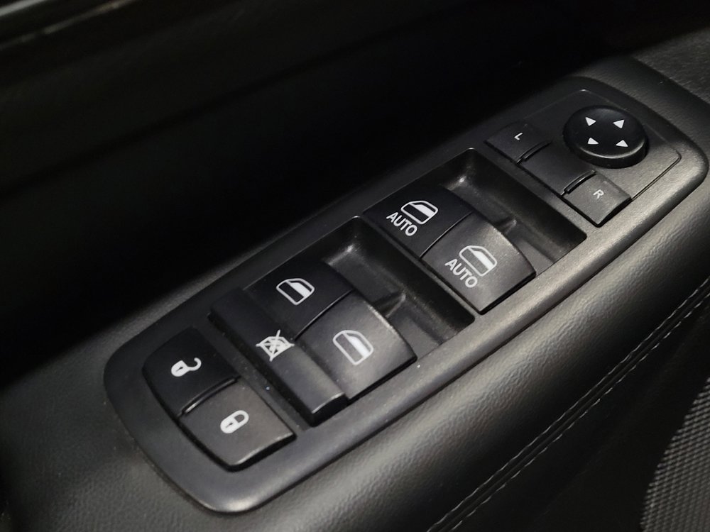 Used 2019 Jeep Grand Cherokee Limited X image 27