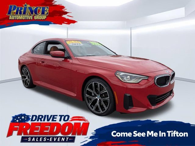 Used 2023 BMW 230i Coupe w/ Premium Package RWD video 1