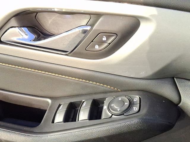 Used 2021 Chevrolet Traverse RS image 20