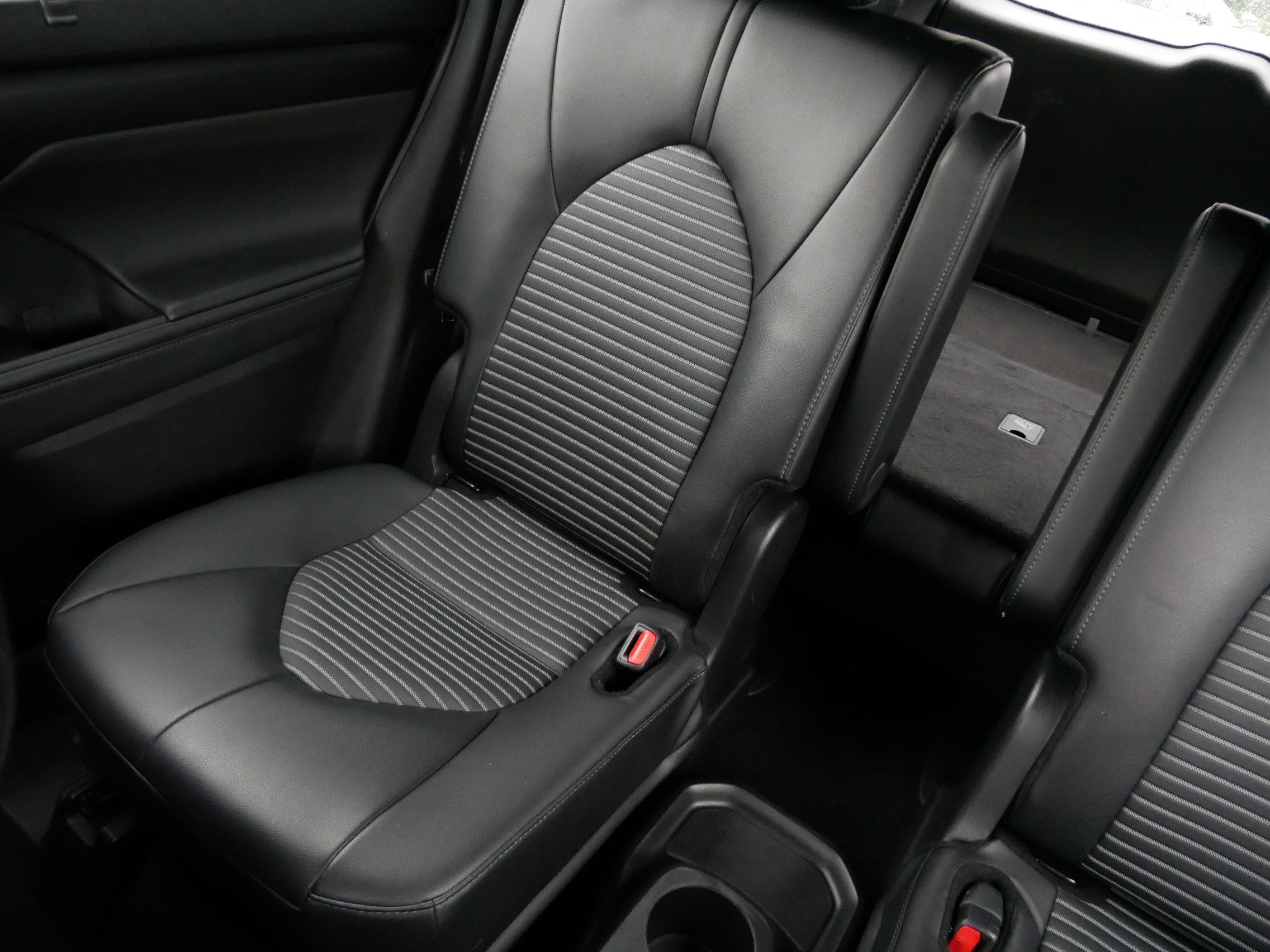 Certified 2025 Toyota Highlander XSE AWD/4WD image 12