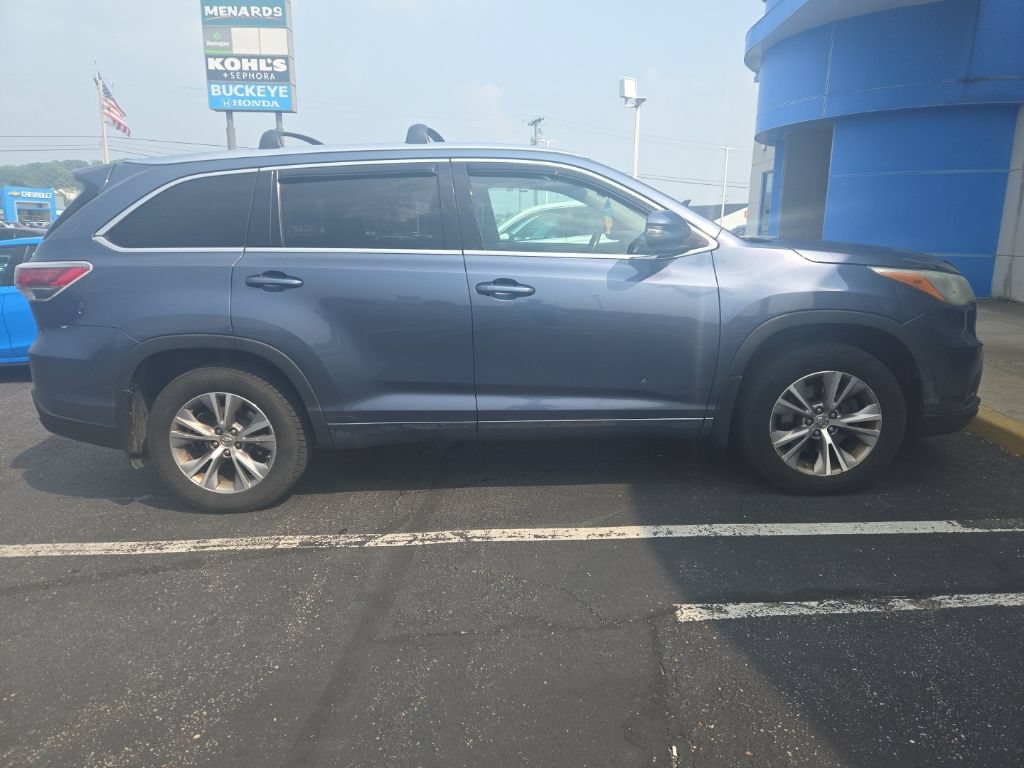 Used 2015 Toyota Highlander XLE AWD/4WD image 6