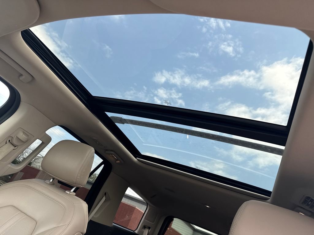 Used 2024 Ford Expedition Limited image 25