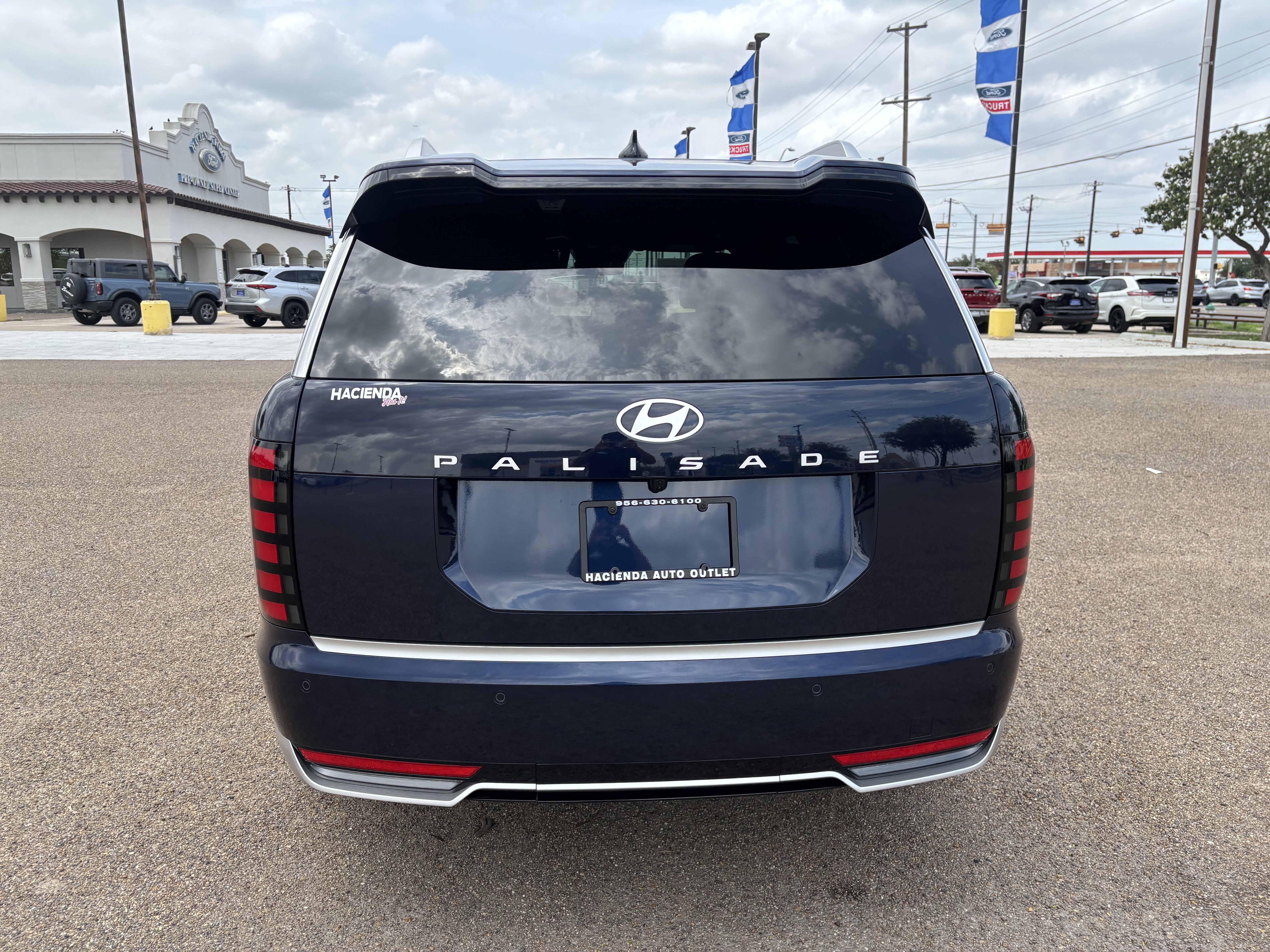 Used 2026 Hyundai Palisade Calligraphy FWD image 5