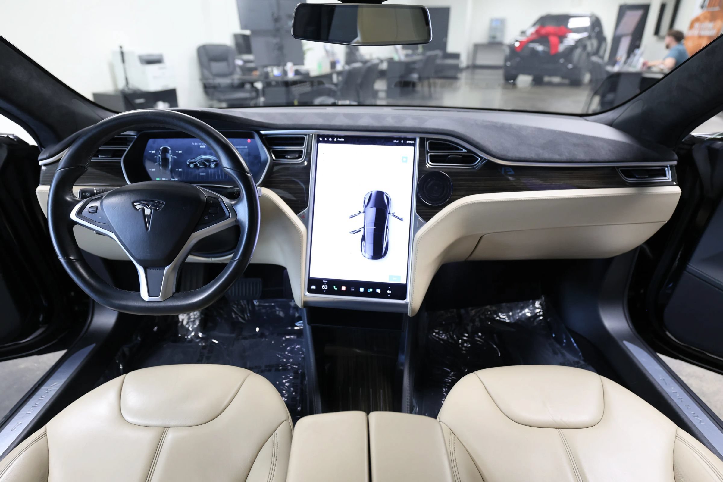Used 2015 Tesla Model S 85 RWD image 24