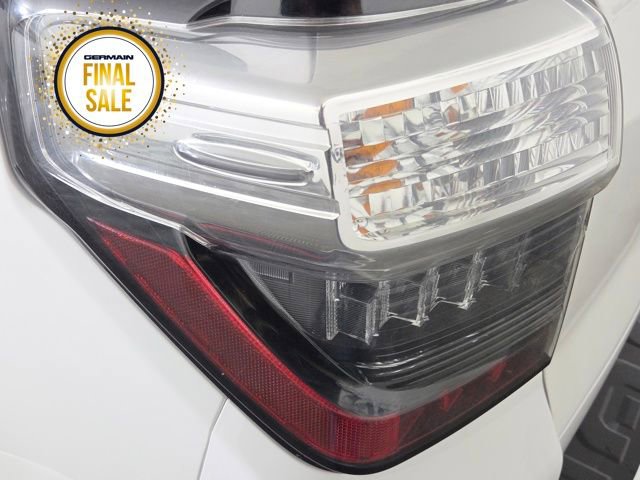 Used 2016 Toyota 4Runner SR5 image 13