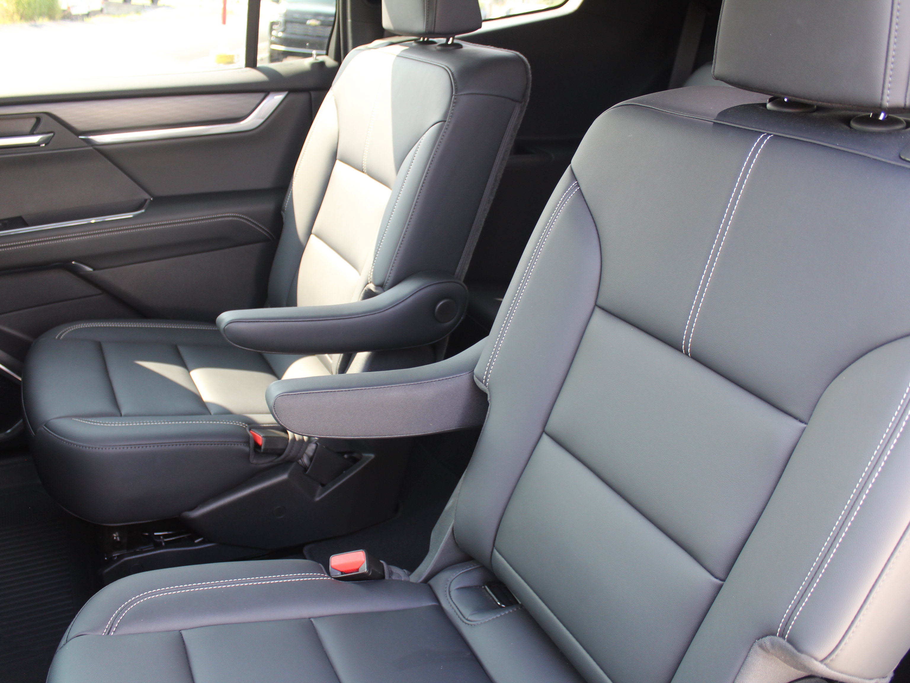 Certified 2024 GMC Acadia Elevation w/ LPO, Floor Liner Package FWD image 25
