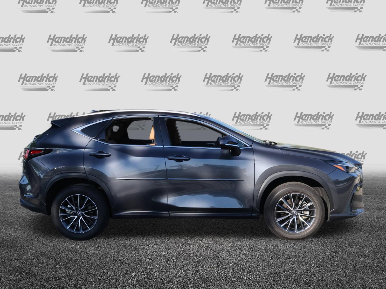 Used 2025 Lexus NX 250 FWD w/ Towing Package (2000 Lbs) image 10