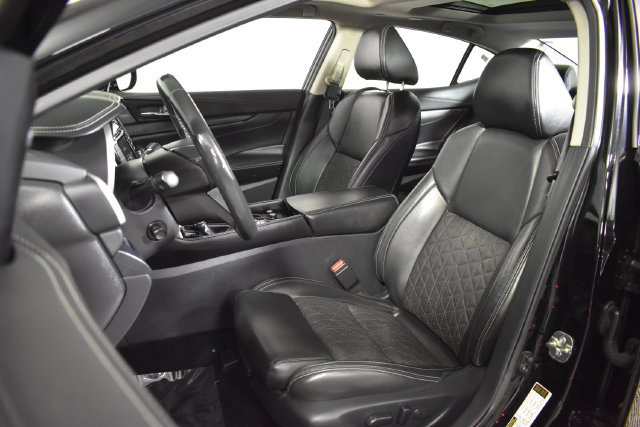 Used 2019 Nissan Maxima Platinum w/ Illumination Package FWD image 9