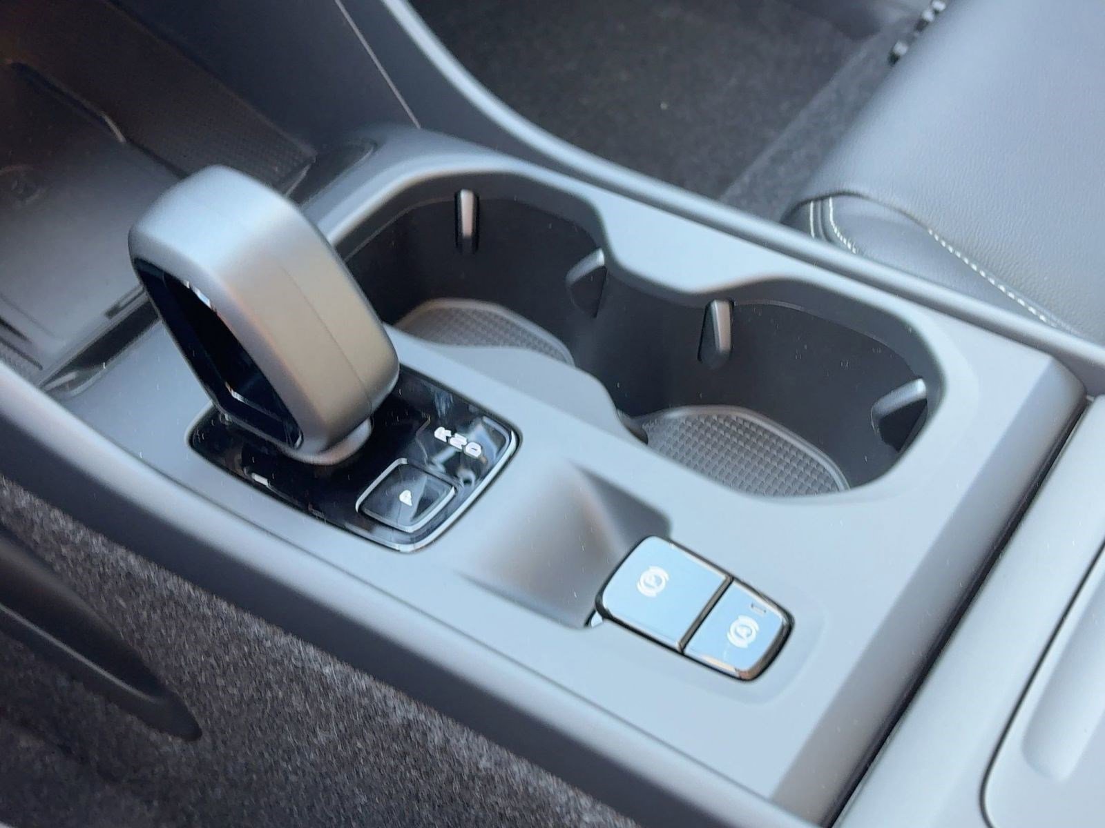 New 2026 Volvo XC40 B5 Core w/ Climate Package image 16