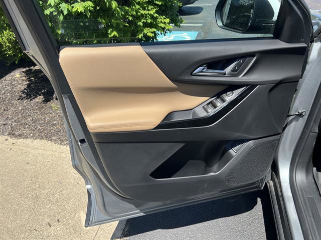 New 2026 Chevrolet Equinox ACTIV w/ LPO, Floor Liner Package FWD image 8