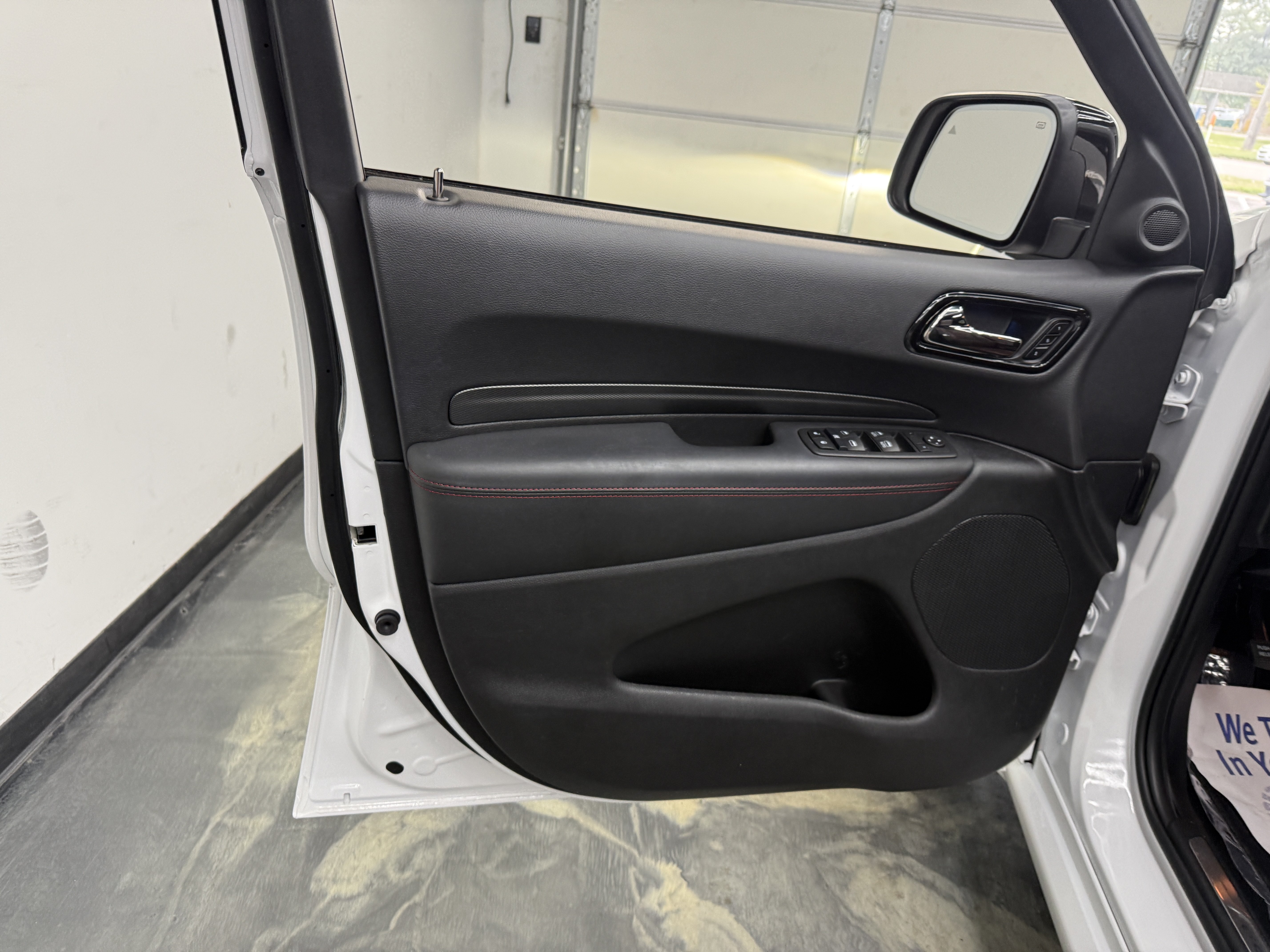 Used 2024 Dodge Durango R/T w/ Blacktop Package AWD/4WD image 9