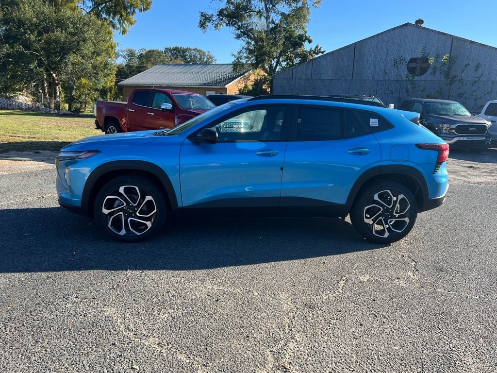 New 2025 Chevrolet Trax RS w/ Driver Confidence Package image 4